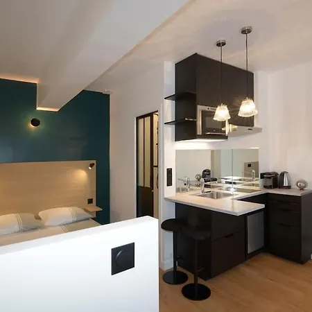 Nation - Fully Equiped Flat With Air Conditioning Apartment
