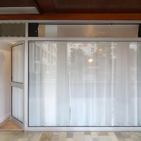 Apartment Nation - Fully Equiped Flat With Air Conditioning *